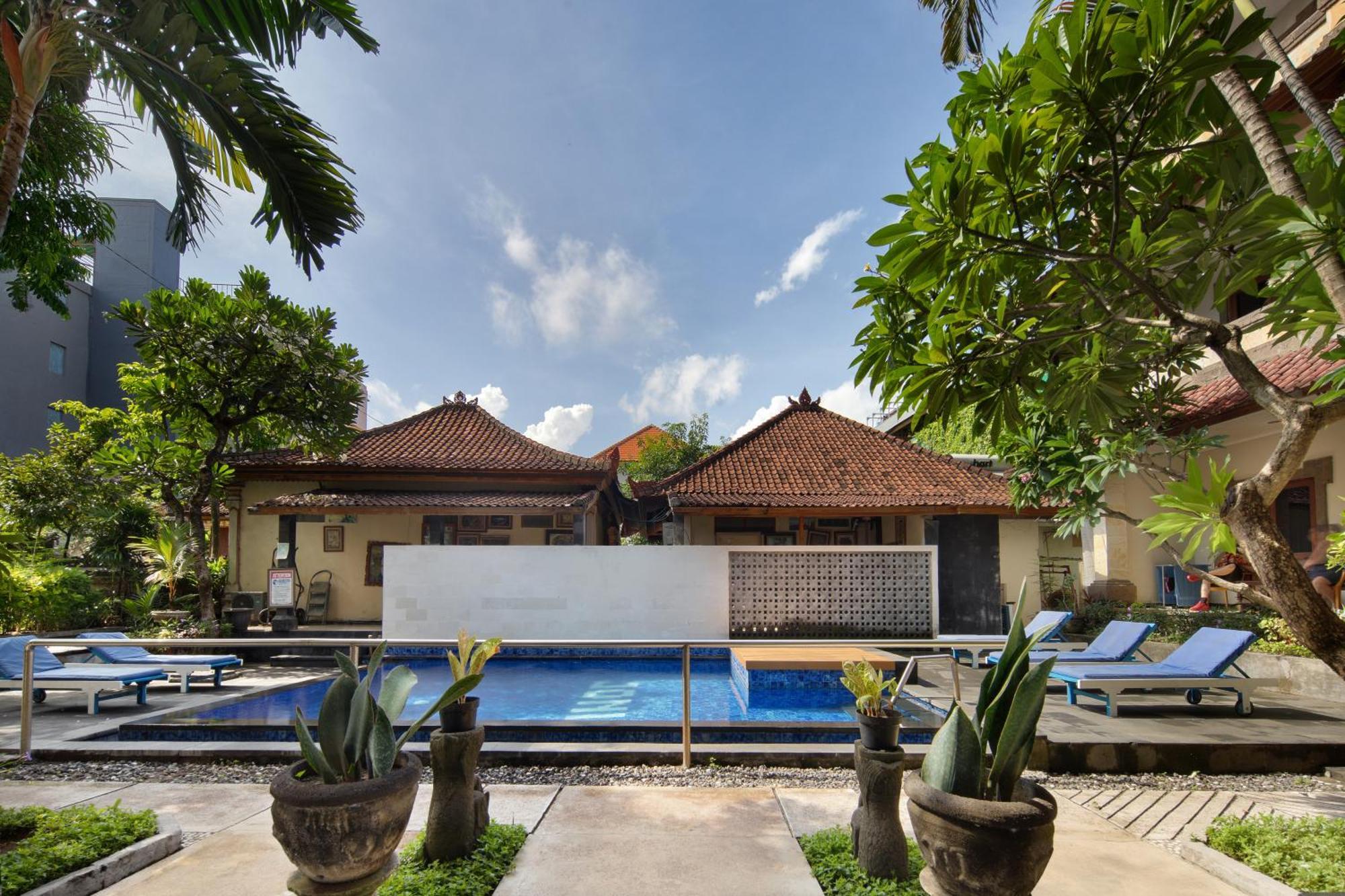 Legian Village Beach Resort - Chse Certified Exterior foto